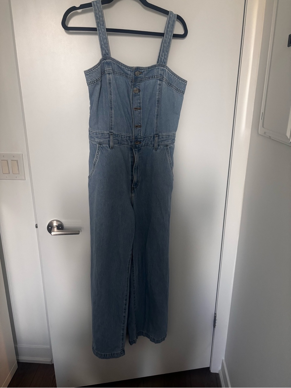 Levi’s Light Blue Denim Wide-Leg Jumpsuit - Picture 4 of 7
